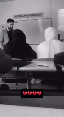 دەرس کۆتایی هات. بەلام ئامۆژگاریەکانی تو تامردن لەگەلمانە و زیندوی لەدلی ئیمە مامۆستا بئ وینەکە🖤  