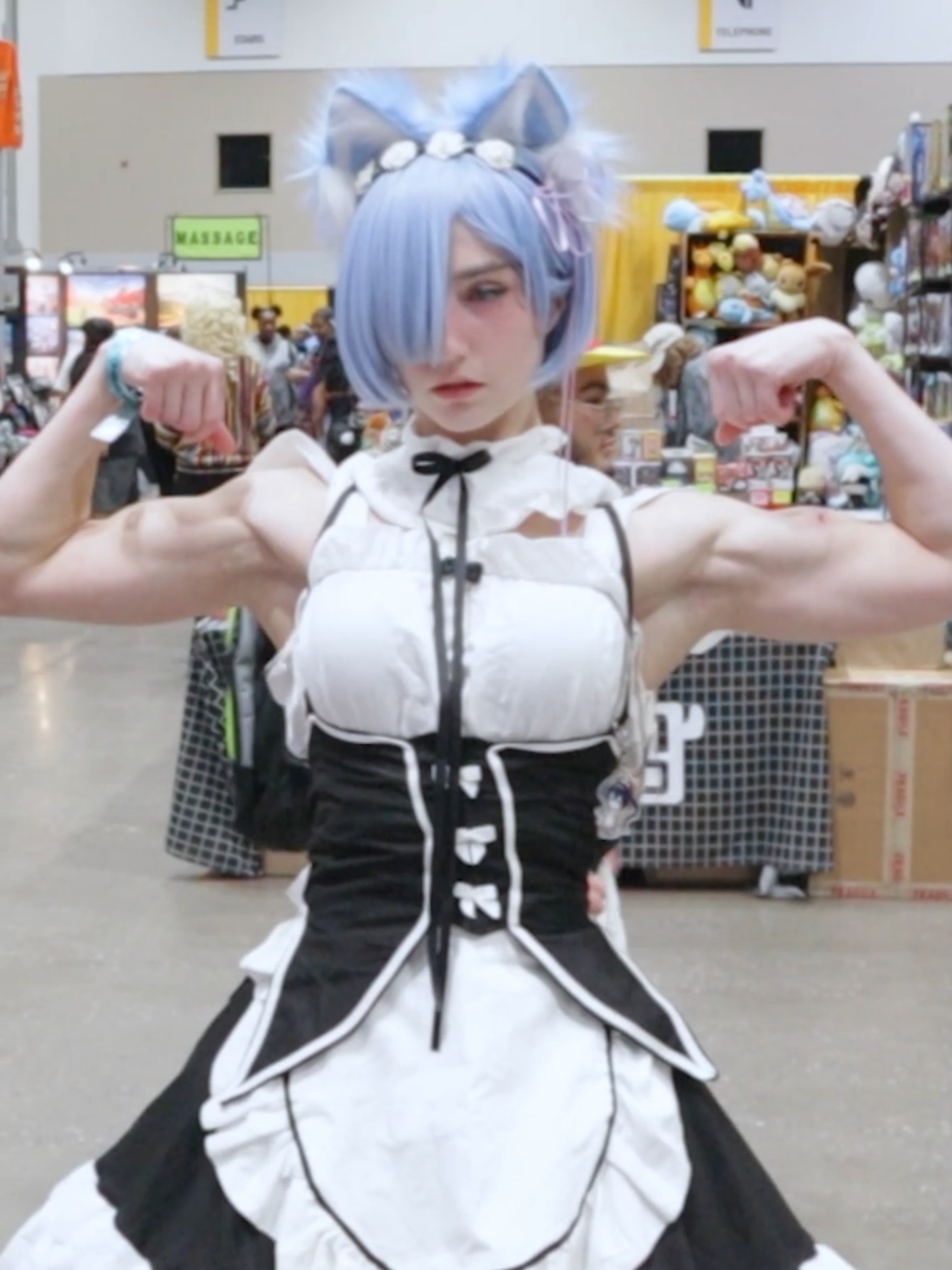 Rem about to show Deadpool who's really daddy 💪 #deadpool #deadpoolcosplay #marvel #xmen #rezero #rezerocosplay #rem #remcosplay #cosplay #anime