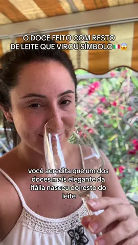 Da pobreza à alta gastronomia a panna cotta é a prova de que a Itália transforma simplicidade em arte.  #italia #culinariaitaliana #docesitalianos #pannacotta