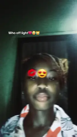 who off light 😂#capcut #officialemmy_presh001 #scalfgal #fyppppppppppppppppppppppp #viewsproblem #makemefamous #lookwhatipulled #todaytrending #makemepopular 