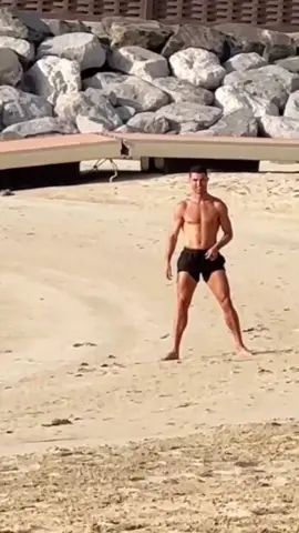 Joga a bola aê véi🗿⚽️😂😂😂