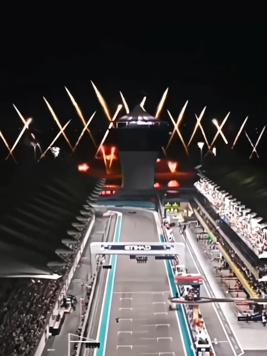 1st time ever, or 5 times in a row? #maxverstappen #landonorris #oscarpiastri #f1edit #abudhabigp 