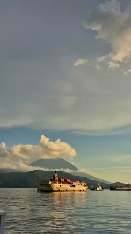 Dodomi#tidore #malukuutara #senja #malukuutarapride🏝🔥fypシviral  #viral 