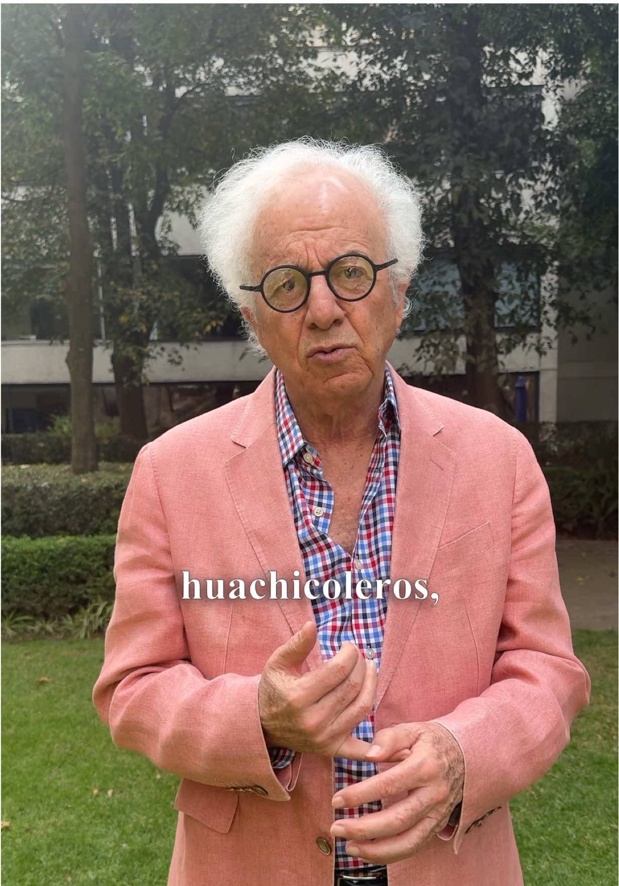 Que persigan a los criminales, que persigan a sus narcopolíticos, que persigan a los huachicoleros; a ellos sí ábranles carpetas de investigación. No a los jóvenes que salieron a ejercer su derecho a expresarse, no a los que manifiestan su desacuerdo en redes. Hay que hacer las cosas bien, presidenta. #mexico🇲🇽 #justicia 