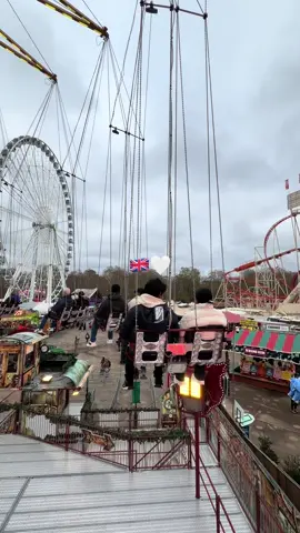 Winter wonderland 🇬🇧🤍#explore #winterland #london #لندن #foryou 