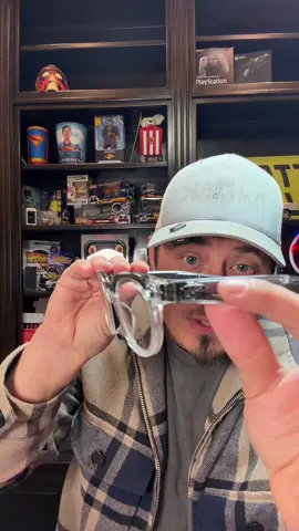 These are absolutely amazing and you have to see this! Oakley Meta HSTN! Check this out! #TikTokShopHolidayHaul #kahlaDeals #TikTokShopCreatorPicks #TikTokShopCyberMonday 