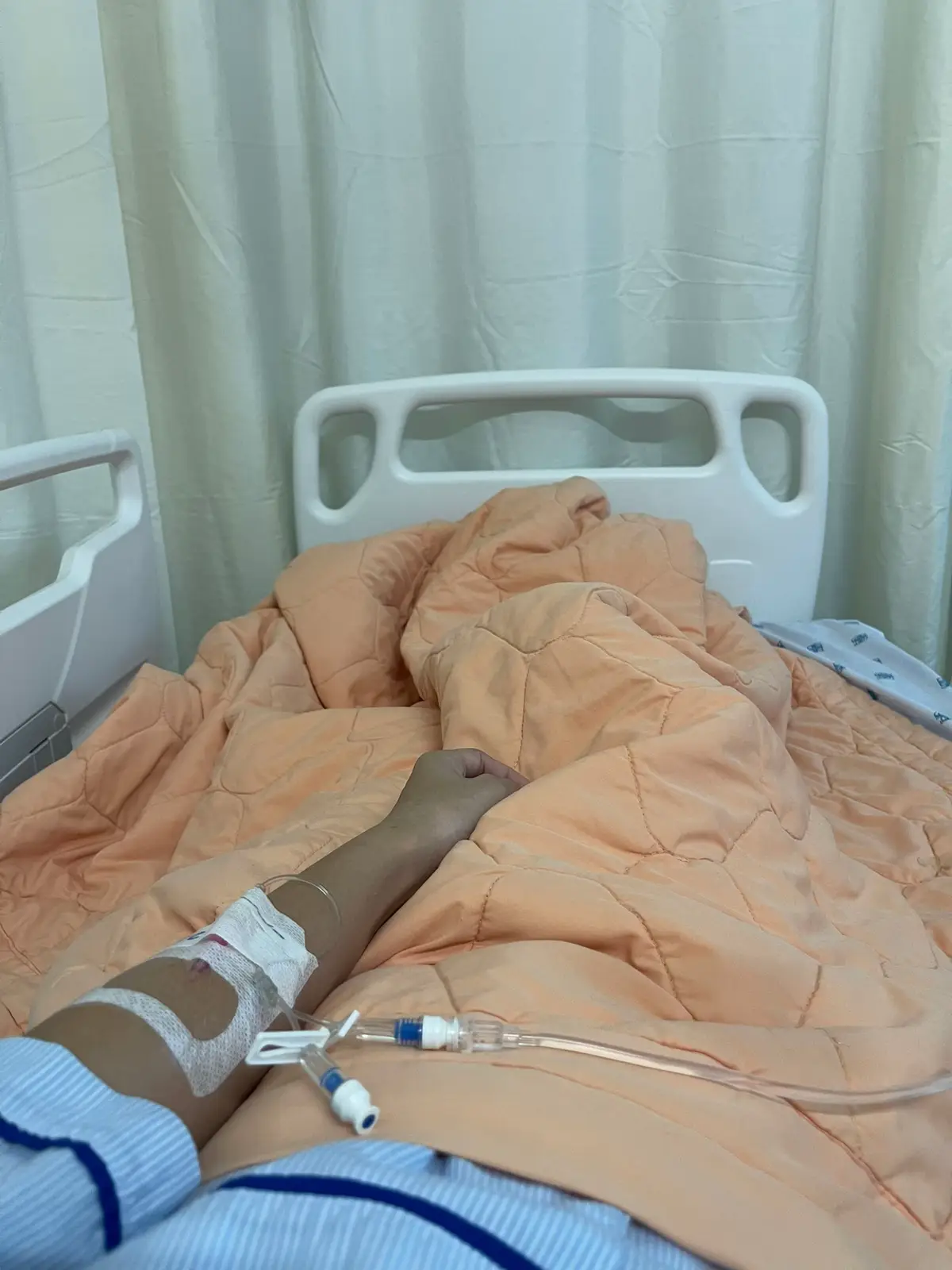 Bất lực với chính cái sức khoẻ của mình, không biết tuổi trẻ này đáng giá bao nhiêu? Cái giá phải trả không biết phải lớn đến đâu đây…? Lạc quan lắm nhưng muốn lạc đường luôn rồi #thảođangđithuốc 