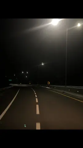 Ini lagu apa pisau, kok sakit banget 