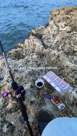 Percayalah orang yg sekarang gila mancing adalah orang yg sudah sembuh dan menghidari dunia hitamnya#mancingliar #pemancing #hobimancing #storywhatsapp #fypツ 