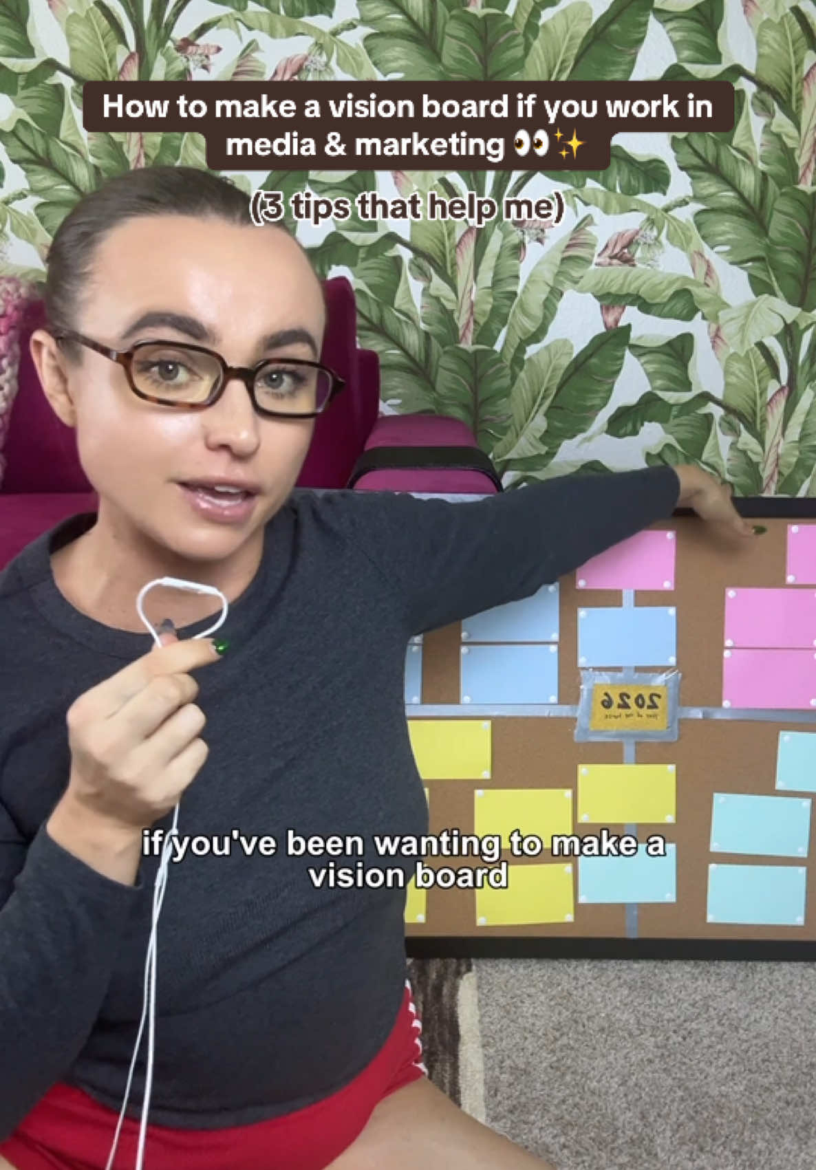 Its vision board season! 🍿✨ here are 3 tips that help me as someone who works in media & marketing when manifesting  #visionboard #manifestation #marketing #music #contentcreator 