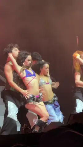 Gnarly dance break 🤙🏾#katseye_daniela #katseyemanon #katseye #beautifulchaos #kpop 