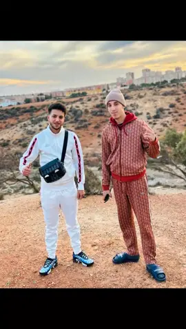 التحيات لله #algeria #الحمدلله_دائماً_وابداً #france🇫🇷 #wahran #31 #🙊🙈🙉  hmdelh ✊🏻