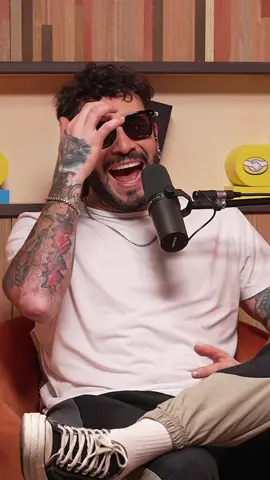 🚨 Se ofrece recompensa por el cuello de Steven Seagal 🚨 Recuerda que un nuevo capítulo de Tomas Va A Morir te espera en YouTube, Spotify y en EstudiosNeverland.com Presentado por @entel @Mercado Libre Chile @PedidosYa Chile Mercado Pago 