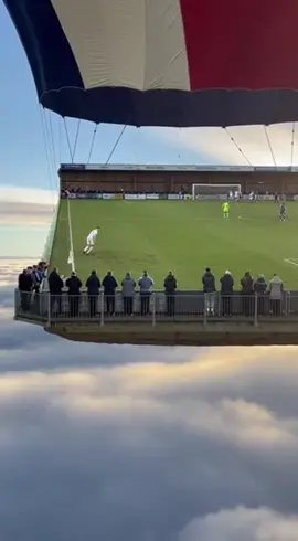 Trippy Football 🤔⚽️ #TrippyFootball #skystadium #airballoonfootball #smartairgptaibot 