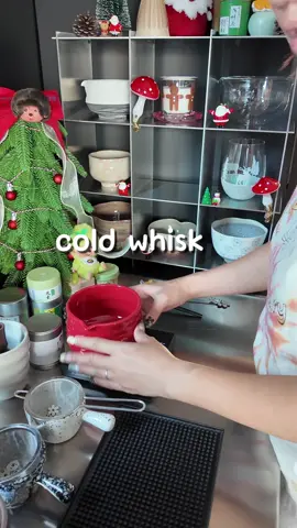 ลองชงแบบ cold whisk ครั้งแรก !! รสชาตินัวเข้มข้น แต่อยากให้เนื้อเนียนกว่านี้ใครมีวิธีมาแชร์กันได้ระ  #matcha #matchalover #coldwhiskmatcha #matchatok #matchalatte 