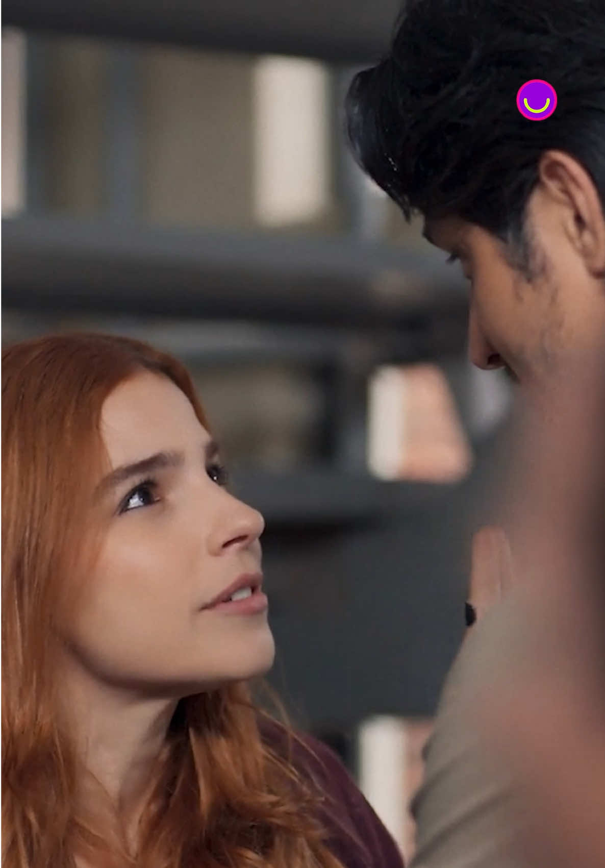 Paulinho zoando Juquinha por ter mandado bombons pra Lorena é minha religião 😂 #Novelas #TrêsGraças