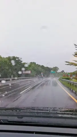 Selamat pagi dan teta semangat bersatu bahagia bersama keluarga 🤲🙏 #musikditiktok #kauasingdimataku #megamustika #fypシ゚ #aweq577 