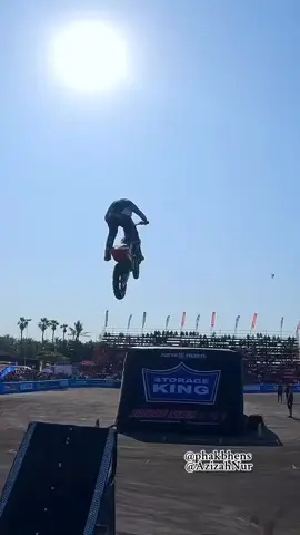 #🎧 #4upage #berandatiktok #freestyle #motocross #extreamsport #adrenaline 