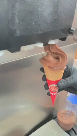 corn choco😋😍🥰#momoyoxcapybara #momoyo #capibara #escream #momoyometro2 