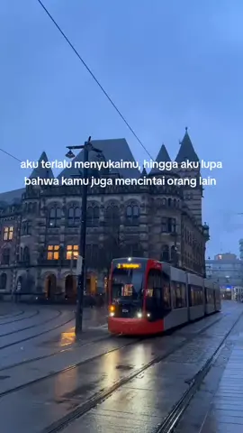 laki-laki itu juga boleh sedih kalau di hati nya memang sakit banget. dan aku mau ucapin terimakasih untuk kalian yang udah mau bertahan dengan pasangan kalian, aku cinta kalian guys thank u♥️ #december #fypage #zxycba #sadvibes #fyp 