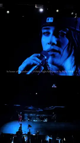 At the end she says “I’m not religious I just love Christmas so much!” literal Christmas angel. #billieeilish #christmas #ohholynight #hmhas #concerts @BILLIE EILISH 