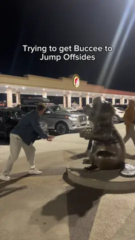 Bussys the Mike🗣️ #gauntent #hardcount #fyp #nflfootball  #buccees 