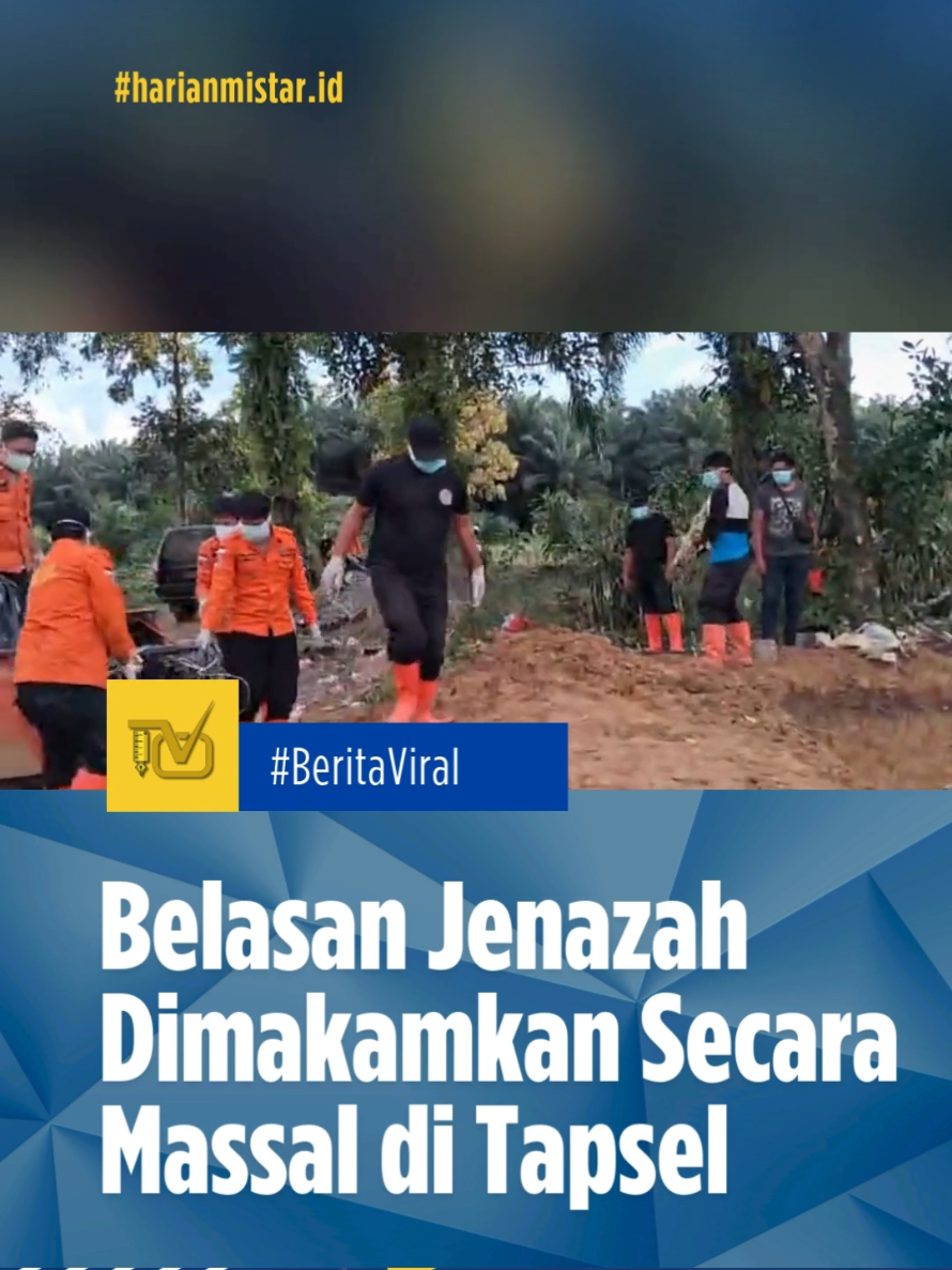 Belasan Jenazah Dimakamkan Secara Massal di Tapsel Tapanuli Selatan, MISTAR.ID Badan Penanggulangan Bencana Daerah (BPBD) Kabupaten Tapanuli Selatan (Tapsel) melakukan pemakaman masal terhadap jenazah korban bencana alam di Tapsel.  Hal tersebut dikatakan oleh Penanggungjawab Posko BPBD Tapsel Tetty melalui telepon selulernya, Ia mengatakan belasan jenazah sudah dimakamkan di kawasan Perkebunan Batang Toru sejauh ini.  Tetty mengatakan jenazah yang dimakamkan secara massal merupakan korban yang sudah tidak diketahui identitasnya.  Diketahui jenazah-jenazah tersebut merupakan korban dari bencana alam yang tertimbun tanah longsor di Kampung Durian, Kecamatan Angkola Sangkunur, Tapsel. Sekira 20 orang menjadi korban tertimbun tanah longsor di daerah tersebut. Karena keterbatasan, pencarian pun dilakukan secara manual oleh petugas dan masyarakat dengan gotong royong. (Wahyudi/hm21). Selengkapnya: https://youtu.be/HLCDXvbBwL8 Baca Selengkapnya : https://mistar.id/ #jenazah #dimakamkanmassal #BPBD #tapsel #pemakamanmassal        