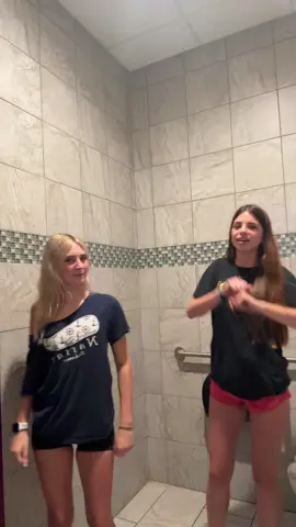 uzi wake your ass up. @Danielle #blowthisup #dance #bsff #fypシ゚viral #dontletthisflop 