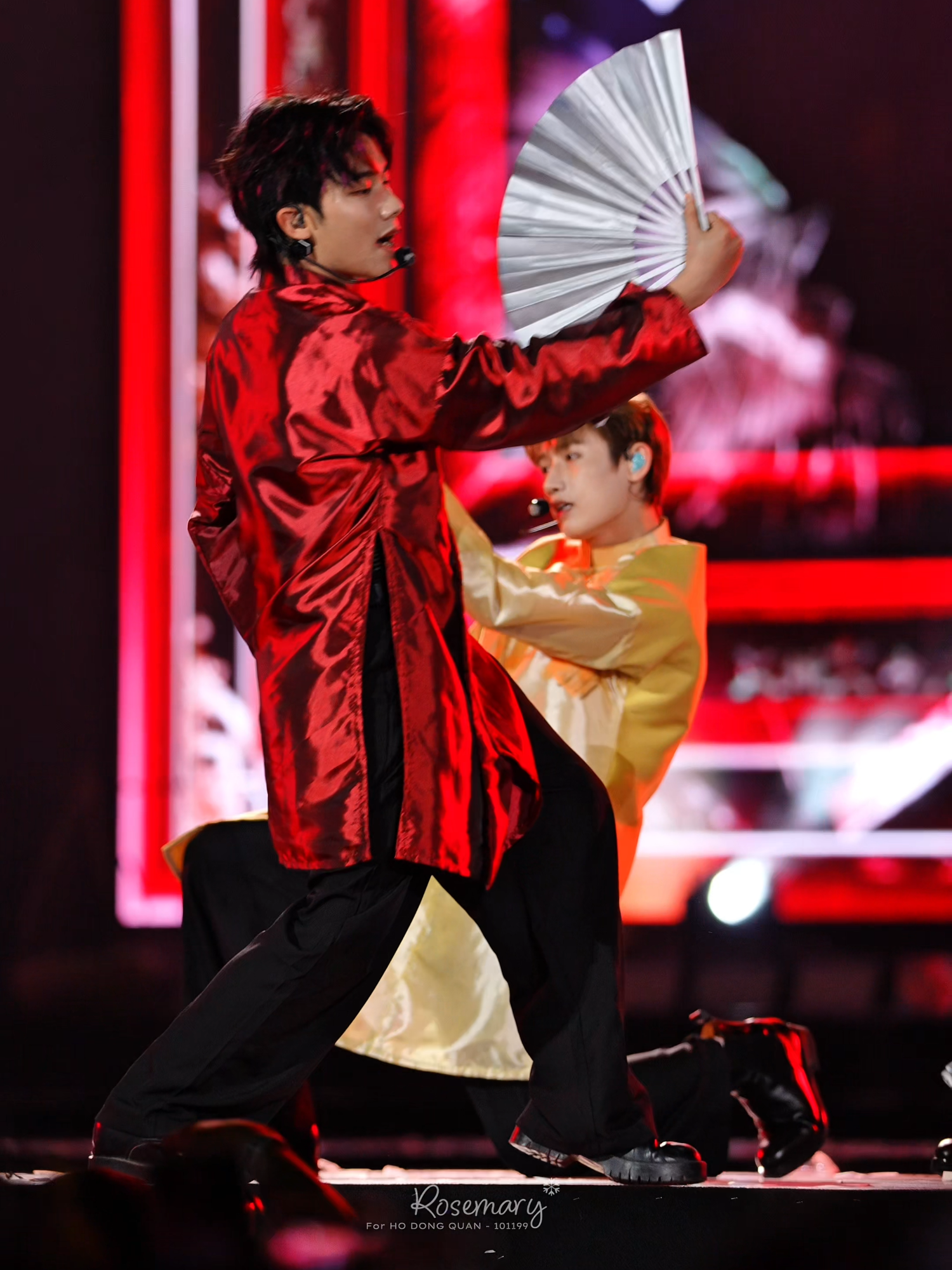 Em Sơn @_n.swan  tại ALL-ROUNDER cùng Gương vỡ làm lành ĐẸP TRAI QUÁ CRE: rosemary  #swannguyen #SOOBIN #soobinliveconcert #allrounder #viralllllll