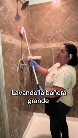 #lavandolabañeragrande #limpiezadecasas 