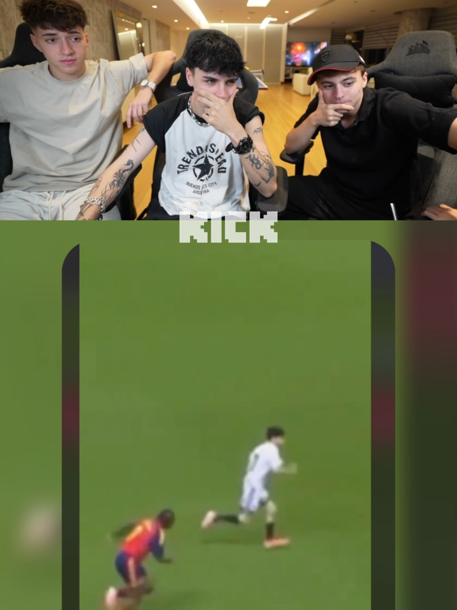 El pique del emo #mernuel #bauleti #moski #fyp #kick