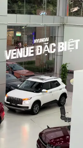 Hyundai Venue Đặc Biệt là mẫu SUV đô thị nhỏ gọn, thiết kế trẻ trung, dễ lái và tiết kiệm. Xe trang bị màn hình 8 inch, Apple CarPlay/Android Auto, ghế da, camera lùi và các tính năng an toàn cơ bản. Vận hành linh hoạt, tiện dụng cho đi phố và phù hợp khách trẻ, gia đình nhỏ hoặc mua xe lần đầu.#hyundaitaydo #hyundai #hyundaicantho #venue #hyundaivenue 