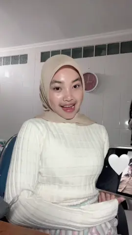 selamat atas wisjur nya mas, maaf gabisa hadir🥺, tons of love and congratulations bb🫶🏼🤍