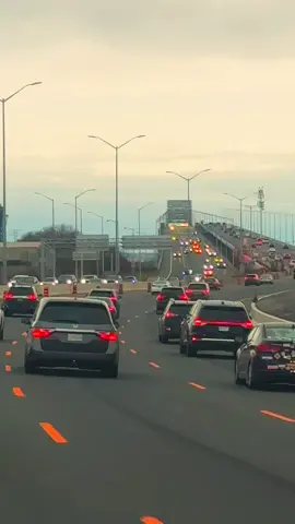 #canada_life🇨🇦 #inlove❤️ #bridg #wintervibes #burlingtonbridg 