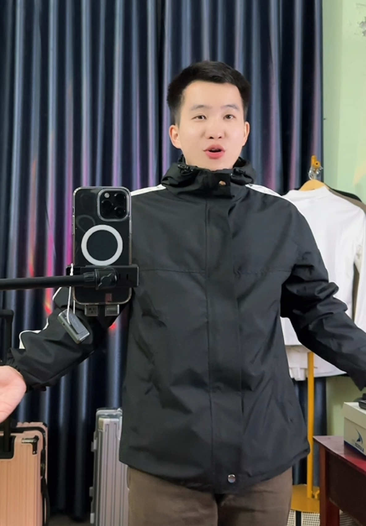 Áo khoác gió 2 lớp, chống nước, form thời trang #aokhoacgio #aokhoacchongnuoc #aokhoacchongnang 