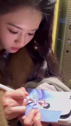 #trachnhatoanh #zhaiyiying翟一莹 #xuhuong 