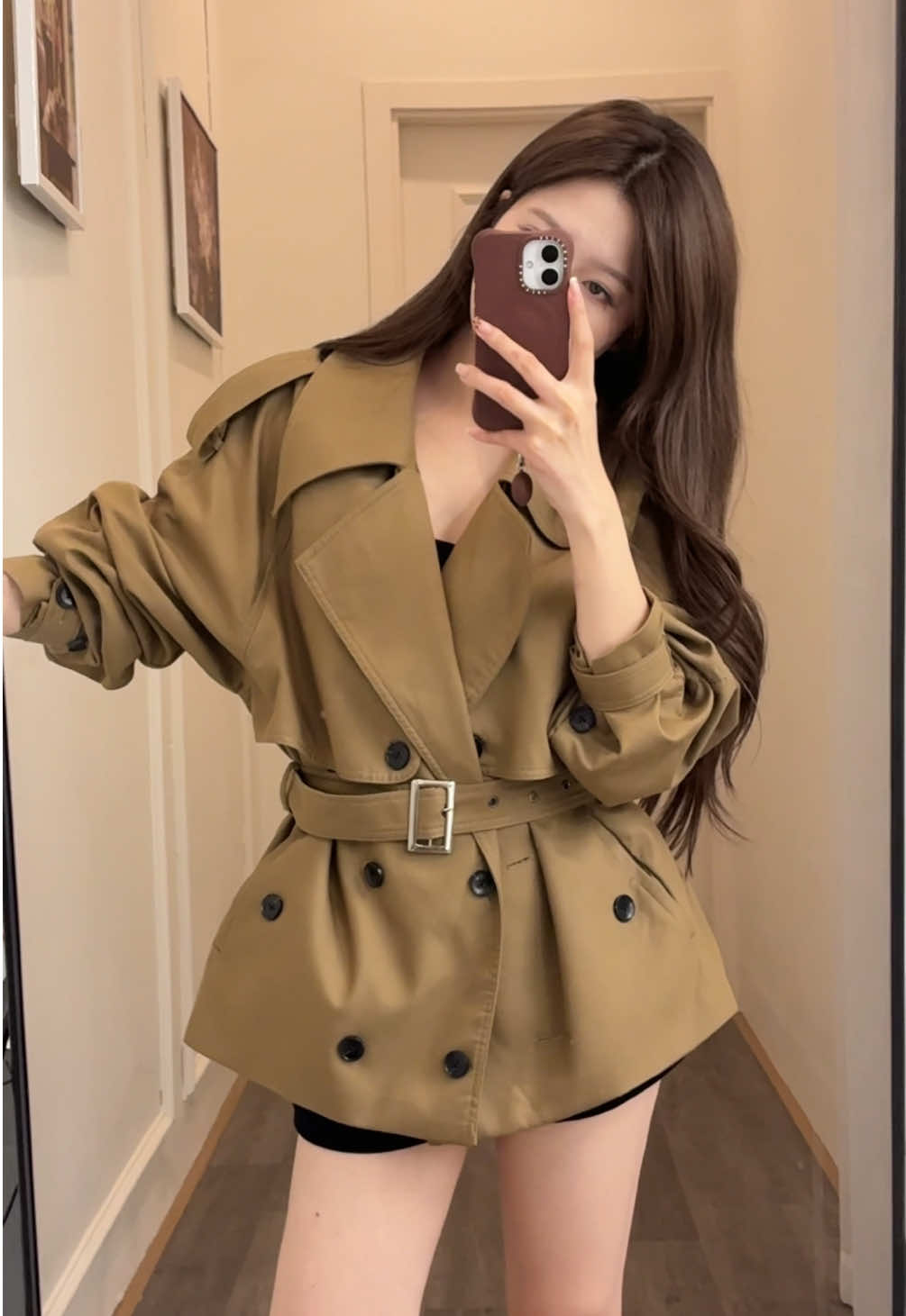 Lại chuyên mục mỗi ngày 1 chiếc áo khoác 🤎 #mangto #xh #OOTD #viral 