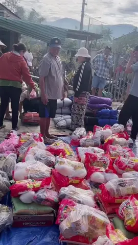Chặng 2 hành trình từ daclak , đến đồng Xuân Phú yên , cùng bà con vùng lũ , đã thành công và tốt đẹp 