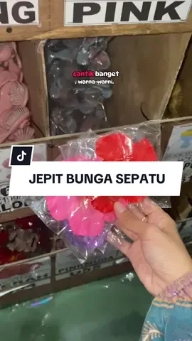 Cantik banget bentuk bunga sepatu✨💖🌺 #jepitbunga #jepitbungasepatu #jepitrambutbunga #fyppppp #viralvideo 