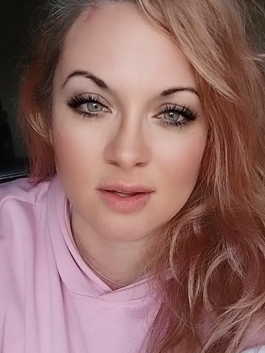 Skin it out from backkkkk #freakygyal #kokovybz #prettygyalteam #mamacita #fypシ゚viral🖤tiktok 