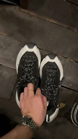 Giày thể thao nam êm ái bước đi thoải mái ôm chân #giaynam #giaythethaonam #sinhnathan 