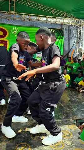 Christmas Moods💃🎉🎄 Let the celebrations begin 🤗🤗 #partytime #smashtalentkidsafrica 