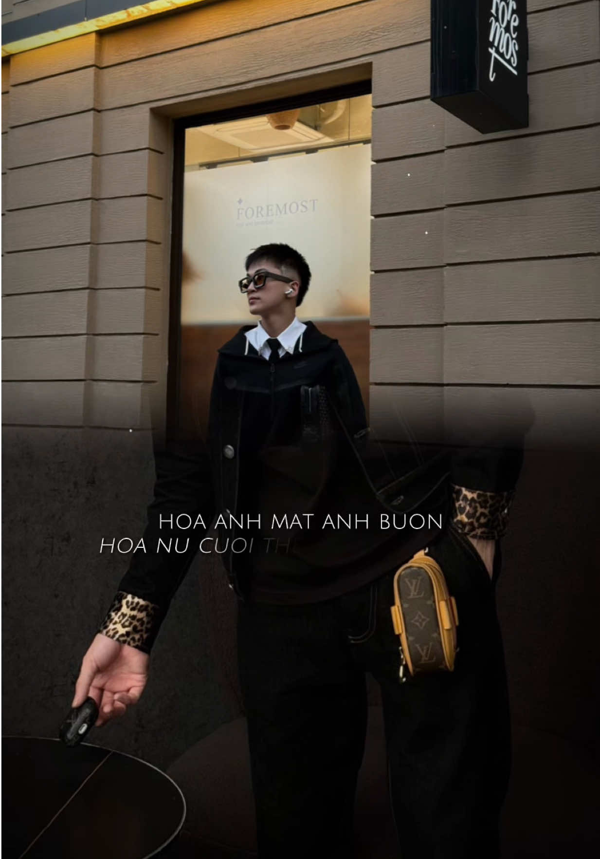 Thay vì mặc theo xu hướng , tôi mặc những gì tôi thích 🤫