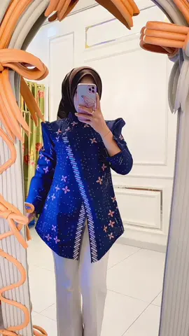 Duuhh bagus poll motifnya harus punya nih buat acara2 formal🤏🏻😍#batikmodern #batikindonesia 