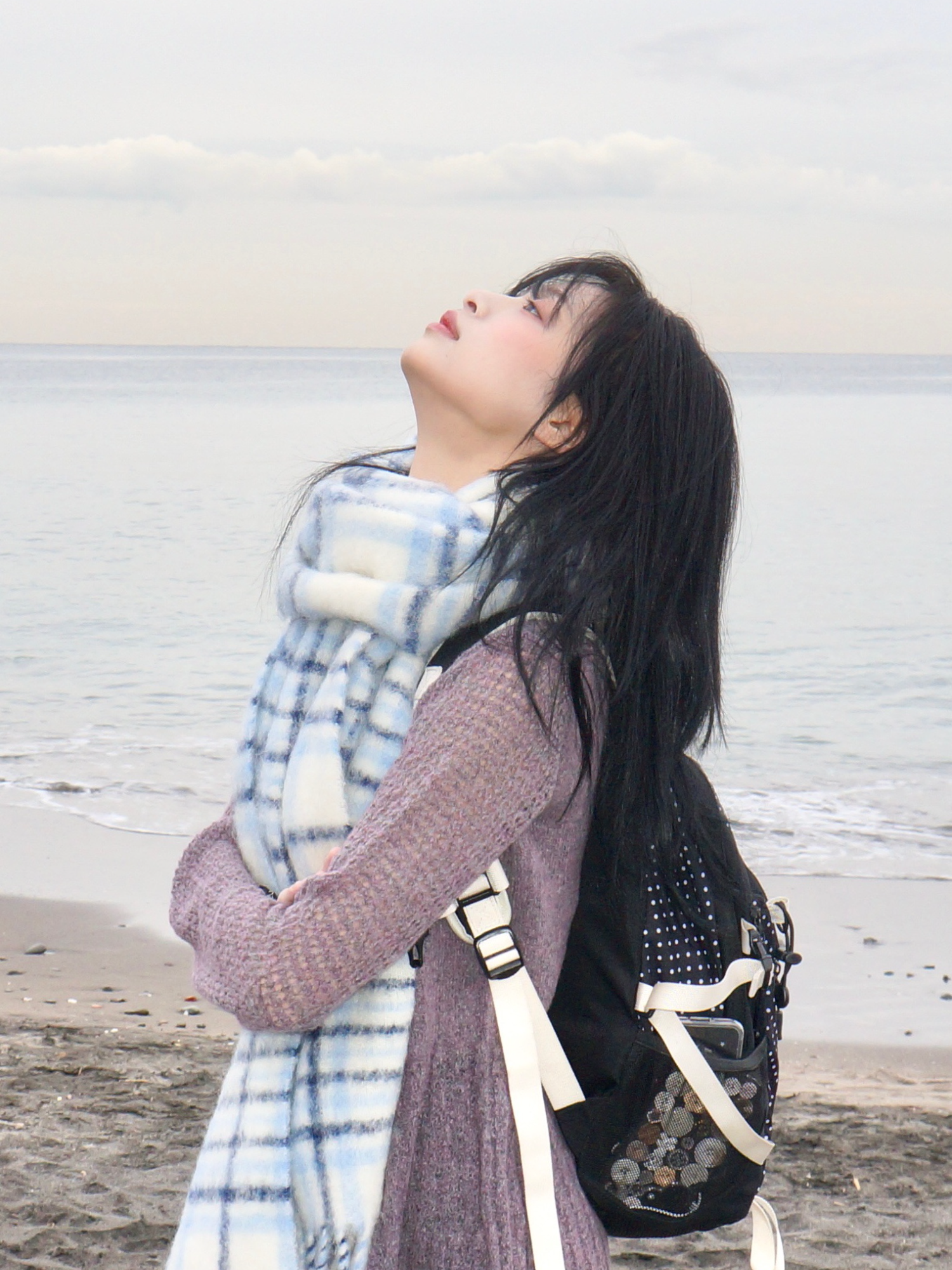 badainya kenceng banget ya?  dunia tolong jangan jahat jahat sama dia, jangan sampai senyumnya pudar gitu aja.  she’s just 18, still learning, and she’s already been through more than she deserves🥲 Ahyeon-aa you're my number one girl🫶🏻 i'm always proud of you and i love you more than i ove myself🤍  #ahyeon #ahyeonbabymonster #AlwaysWithAhyeon #fyp #fypage