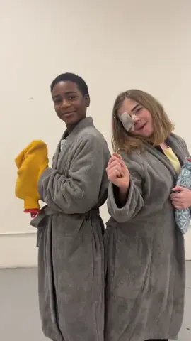 Blake was forced to make this video against his will.  @blakecameronjames @Arian🐰⚾️ @amanda🖤 @clara.stack #itwelcometoderry #pennywise #it #bemybaby 