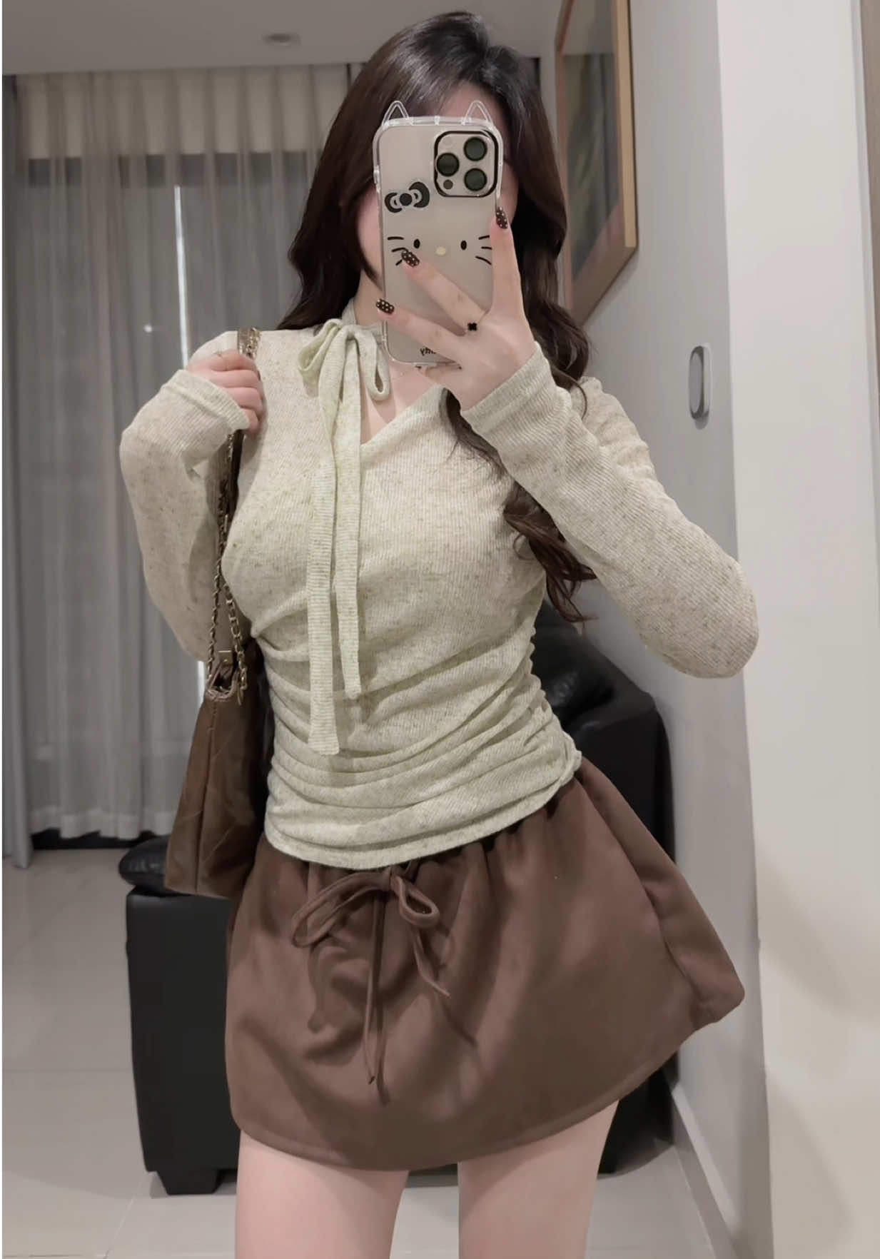 Sao lại có thể nghĩ ra cái thiết kế chim ưng thế này nhỉ 🥴 #h2oclothing #mihohouse #aolenthudong #aolenluoi #aokieu 