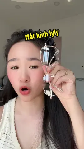 Đép quá mấy bà #gongkinh #gongkinhlyly #matkinhlily 