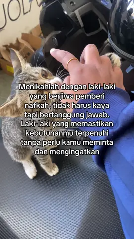 Dan yang cintanya tidak pernah berubah🙂#4u #katakatastorywa_ #masadepan 