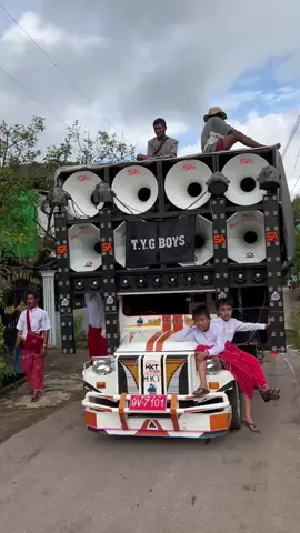 မကုန်သေးလြို#ဘလိန်းကြပါအုံး #foryou #fypシ゚ 